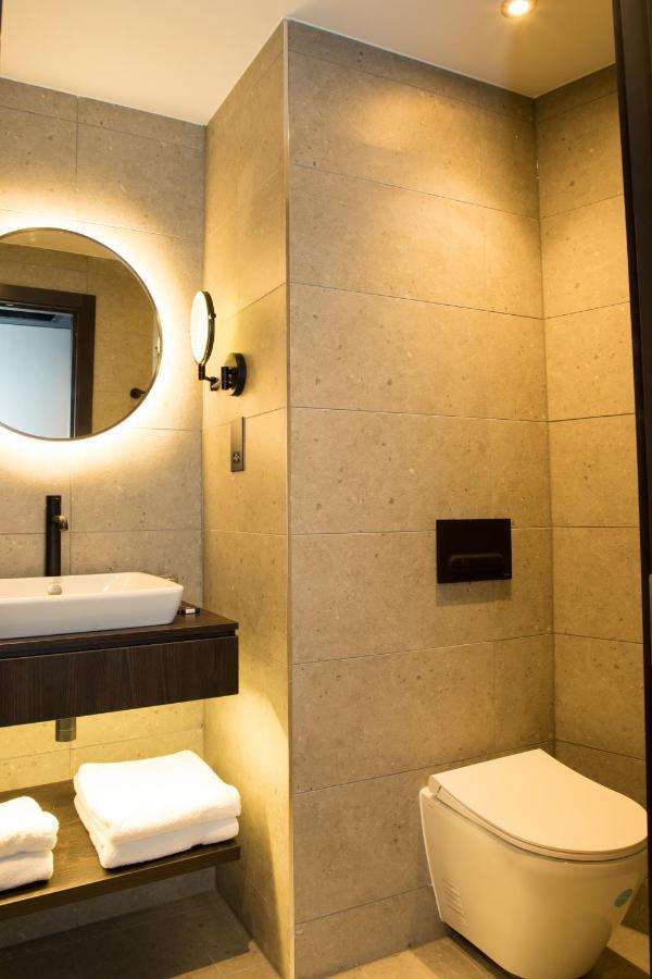 Superior Room,1165674240:JPEG