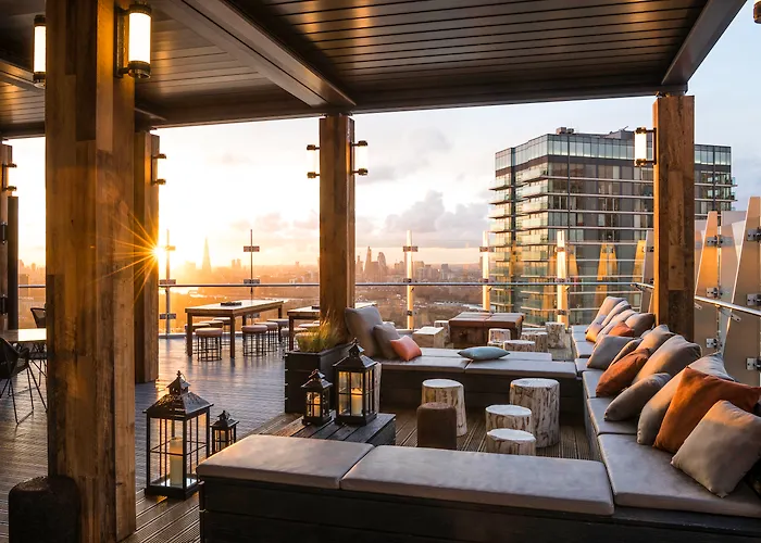 Novotel London Canary WharfAirport Hotel